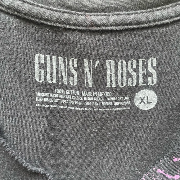 Guns N’ Roses Hard Metal Graphic Tee Women’s Size XL Band Music Rock - Picture 5 of 8